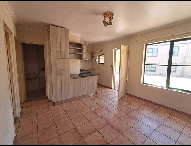 2 BEDROOM APARTMENT FOR SALE IN SUNRIDGE